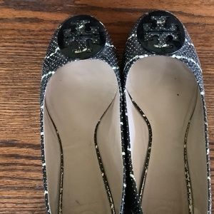 Women’s shoes